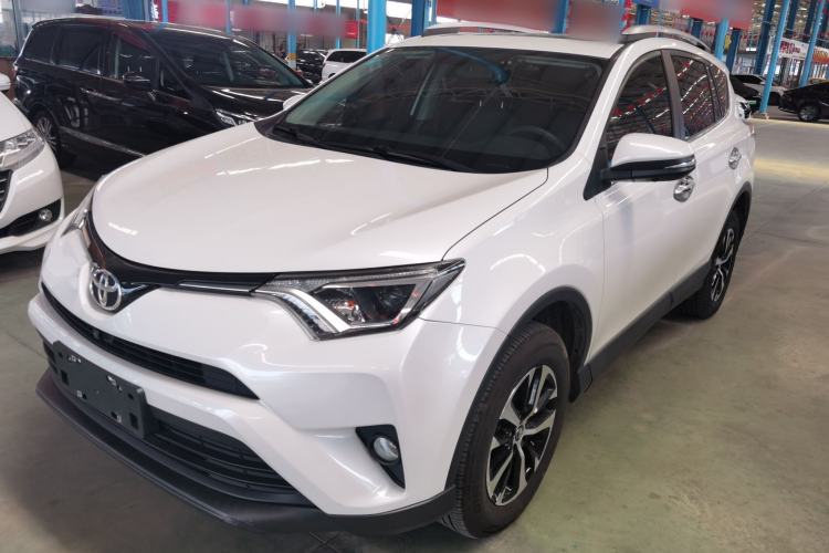 Used Toyota RAV4 2016 2.0L CVT Two-Wheel Drive Fashion Edition China V Standard