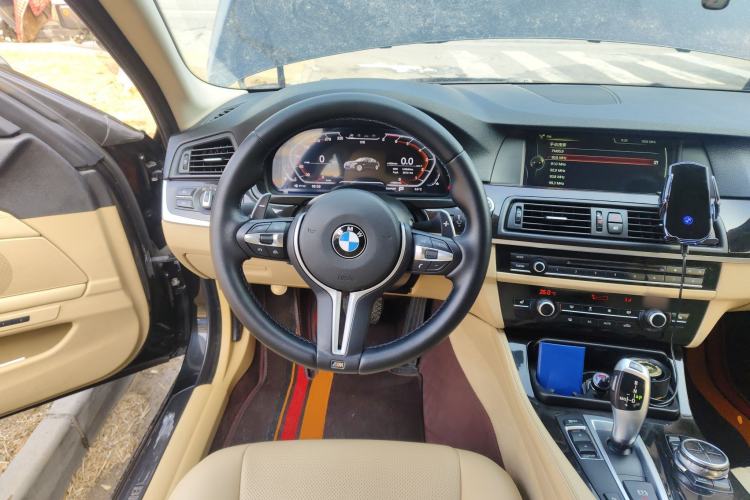 Used BMW 5 Series 2013 525Li Luxury Model