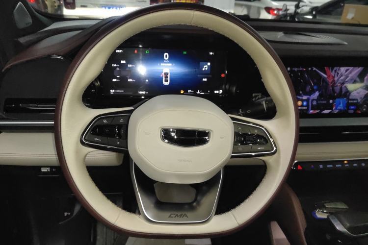 Used Geely Auto Monjaro L 2024 2.0TD High-Power Automatic Two-Wheel Drive Skyline Edition
