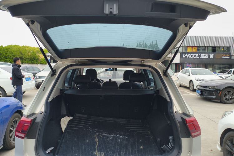 Used Volkswagen Tiguan L 2018 Facelift 330TSI Automatic Two-Wheel Drive Luxury Edition