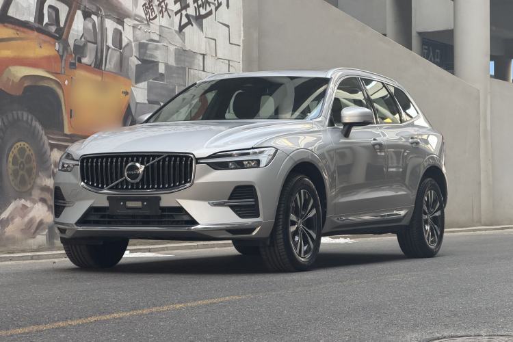 Used Volvo XC60 2025 B5 4x4 Smart Luxury Edition
