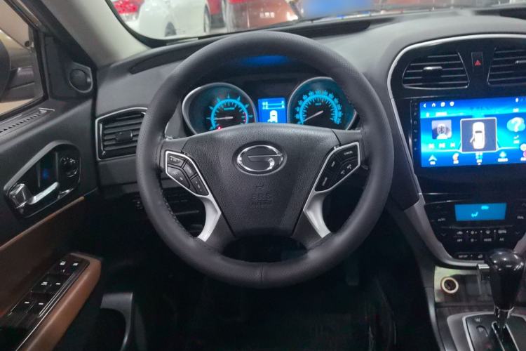 Used GAC Trumpchi GS5 Super 2015 2.0L Automatic Two-Wheel Drive Luxury Navigation Edition