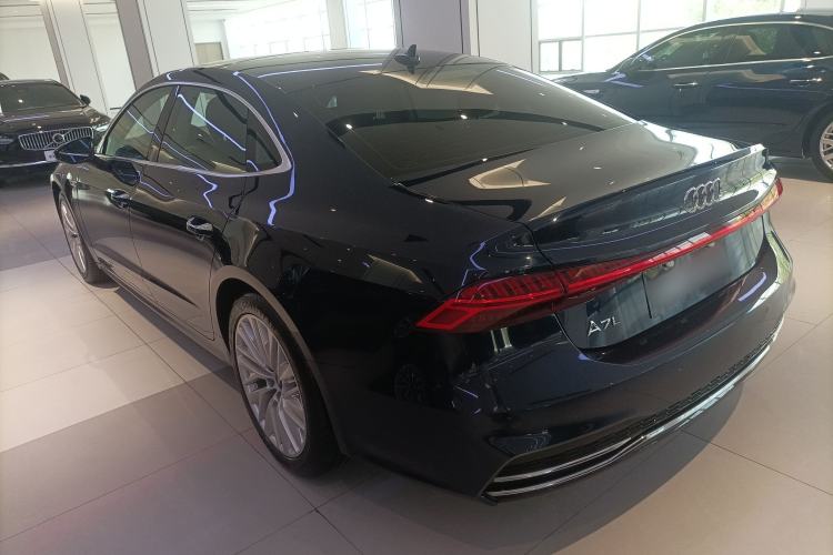 Used Audi A7L 2024 45TFSI S-line Dream-Building Edition Flow Crystal Package Rear Left 45 Deg