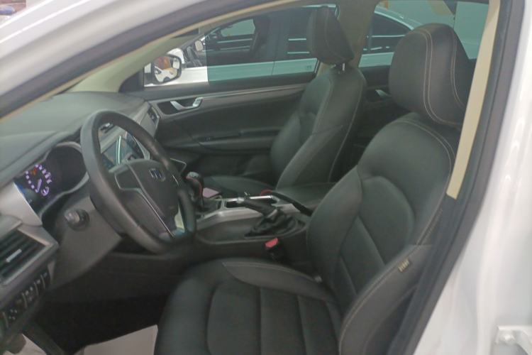 Used Geely Auto Emgrand GL 2017 1.8L Manual Elite Model Left Front Seat