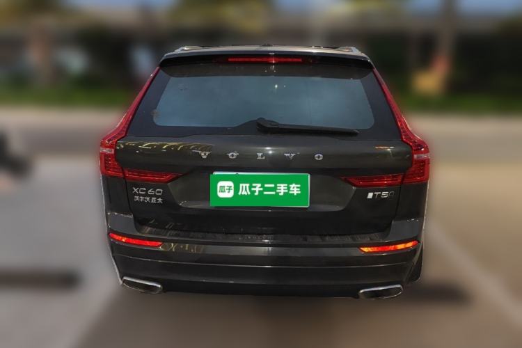 Used Volvo XC60 2019 T5 4x4 Smart Edition China VI Standard Rear