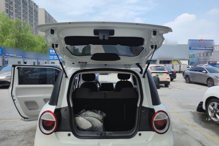 Used CHANGAN NEVO Lumin 2025 205km Refreshing Edition Trunk