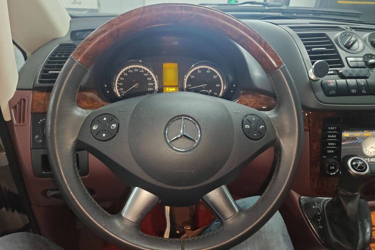 Used Mercedes-Benz Viano 2013 3.5L Dynamic Edition Steering Wheel