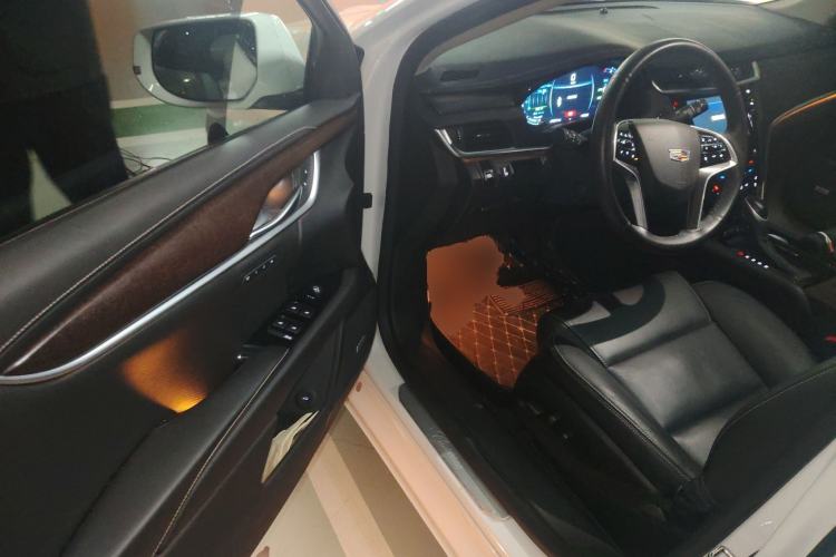 Used Cadillac XTS 2018 28T Luxury Edition Driver Seat