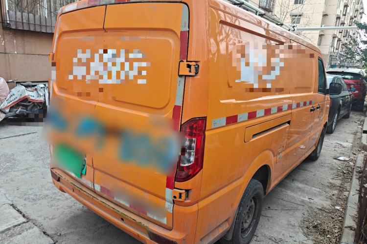 Used Dongfeng Yufeng EM26 2023 High-End Model 41.86 kWh CATL Rear Right 45 Deg