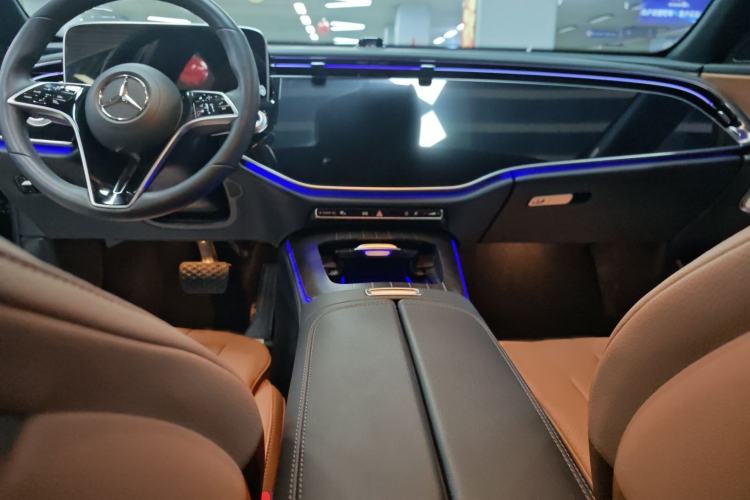 Used Mercedes-Benz E-Class 2025 E 300 L Prestige Edition Interior 6