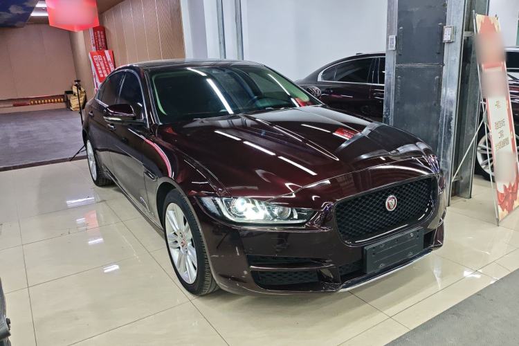 Used Jaguar XEL 2019 2.0T 200 PS Deluxe Edition Front Right 45 Deg