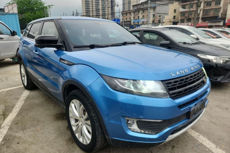 Used Land X7 2015 2.0T Panoramic Prestige Edition Front Right 45 Deg