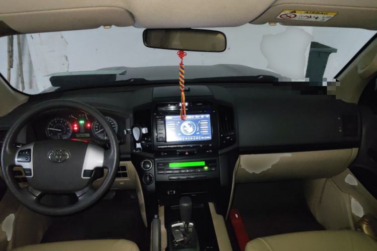 Used Toyota Land Cruiser 