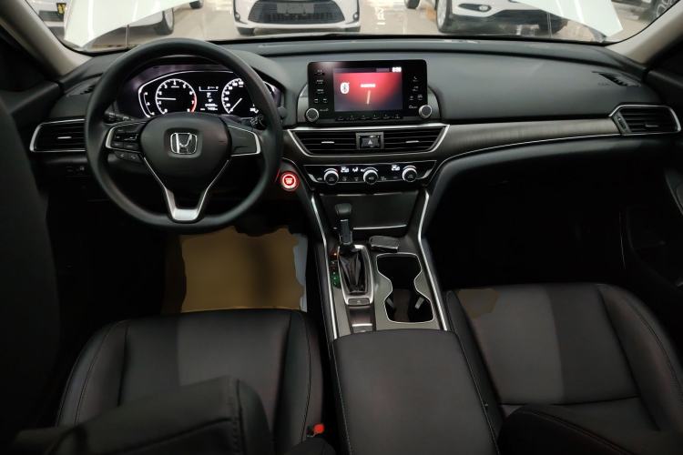 Used Honda Accord 2018 230TURBO Comfort Version National V
