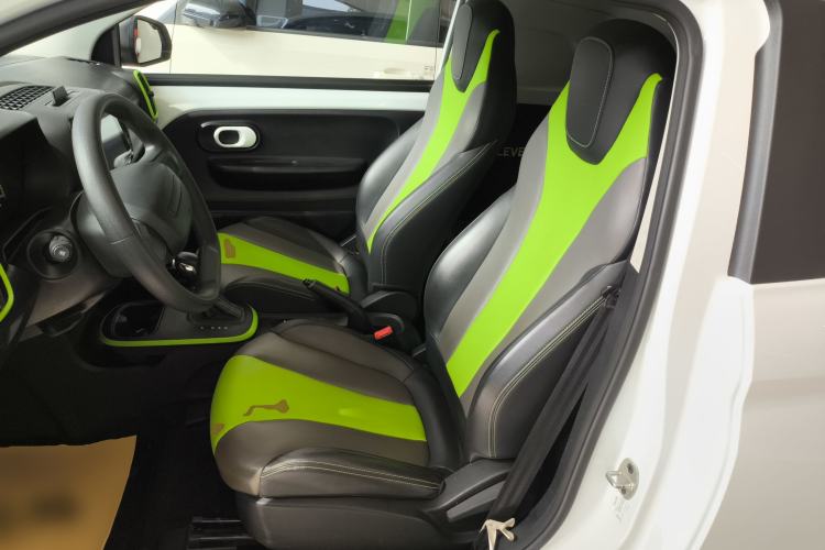 Used Roewe Clever 2021 302 km New Four-Seater Super-Efficient Version