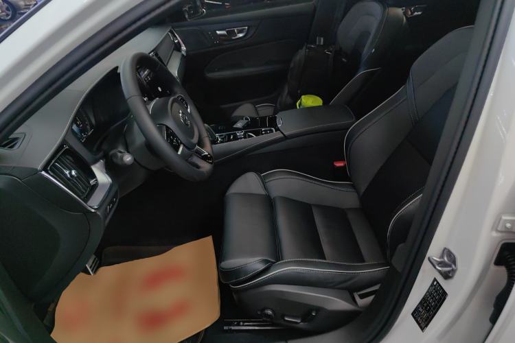 Used Volvo S60 New Energy 2022 T8 eDrive Hybrid All-Wheel Drive Smart & Sporty Edition
