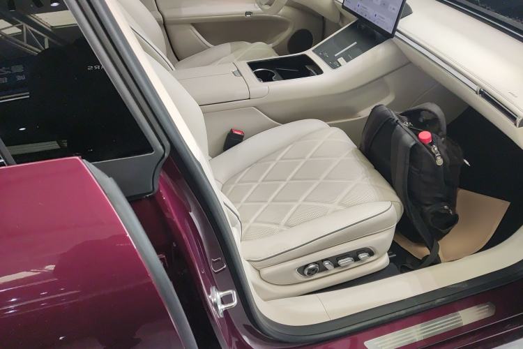 Used Hima Stelato S9 2025 Extended-Range Ultra Right Front Seat