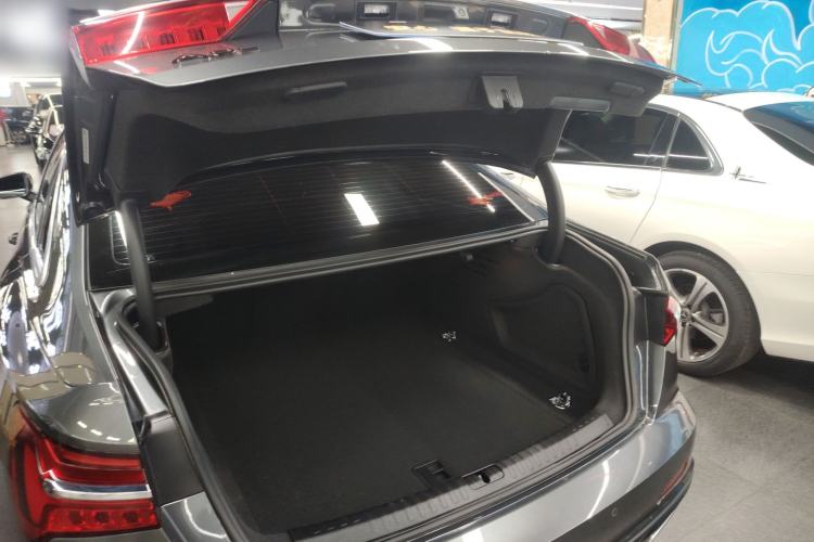 Used Audi A6L 2022 40 TFSI Luxury Dynamic Model Trunk