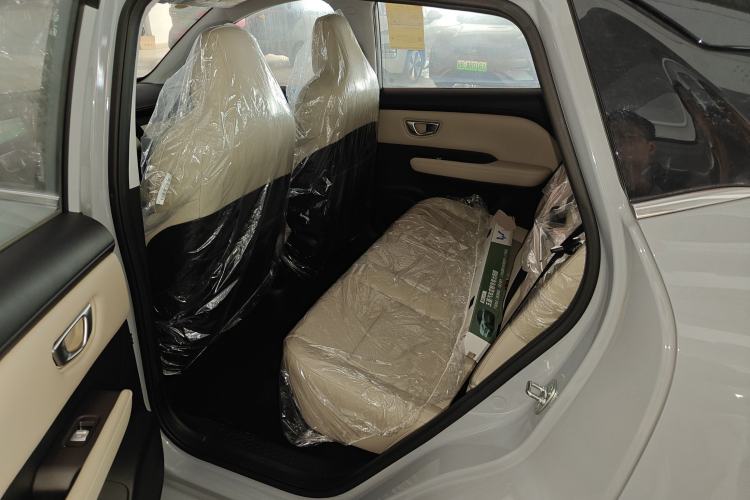 Used Wuling Bingo PLUS 2024 330 km Range Five-Seater Version
