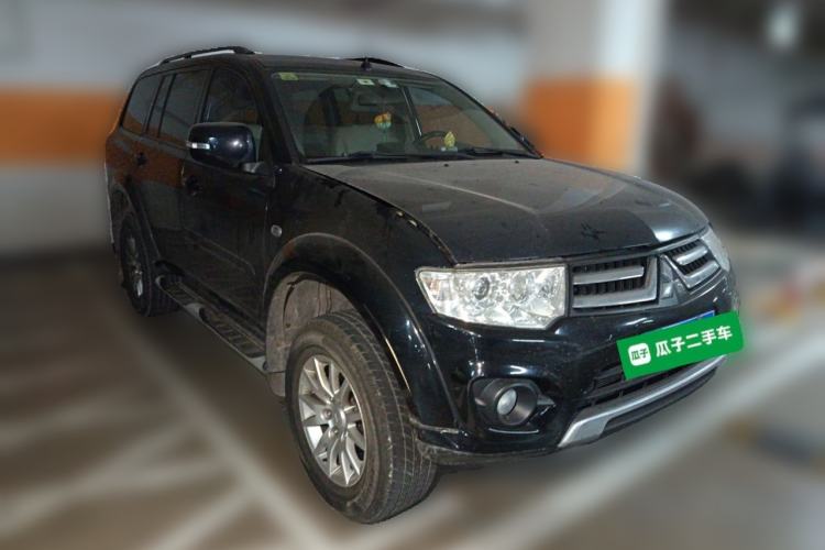 Used Mitsubishi Pajero Sport 2013 3.0L Automatic Two-Wheel Drive Luxury Edition Front Right 45 Deg