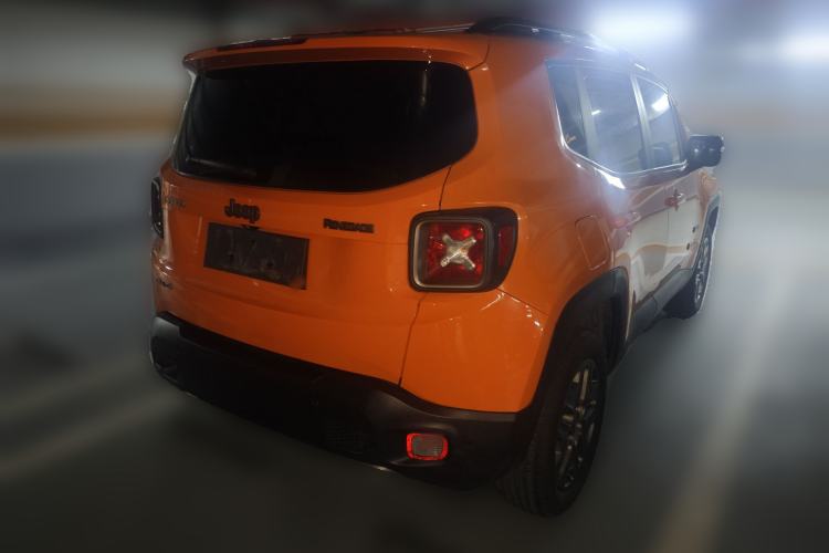Used Jeep Renegade 2016 2.0L Automatic Four-Wheel Drive 75th Anniversary Tribute Edition Rear Right 45 Deg