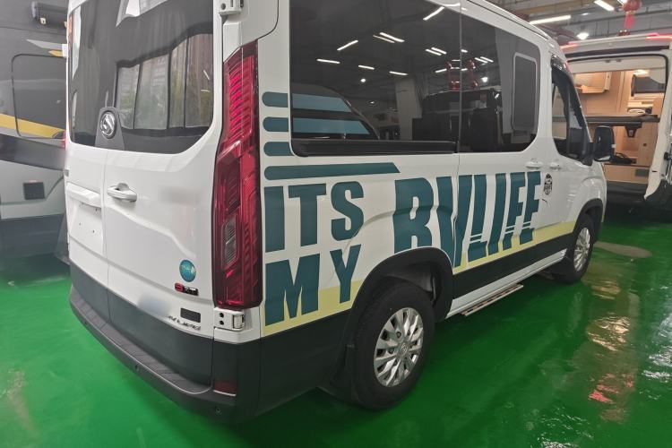 Used SAIC MAXUS Xintu V80  Rear Right 45 Deg