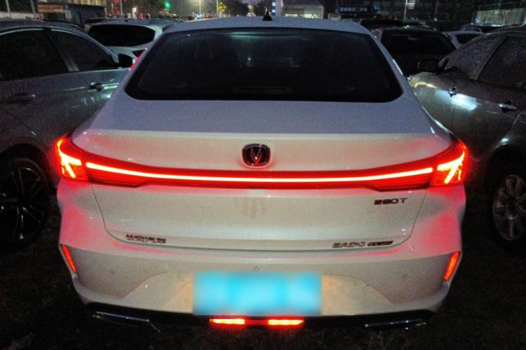 Used Changan Eado 2023 Changan Edition PLUS Blue Whale NE 1.4T GDI DCT Prestige Version
