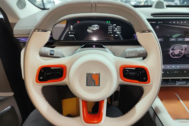 Used Zeekr 7X 2025 75 kWh Rear-Wheel Drive Intelligent Driving Version Steering Wheel