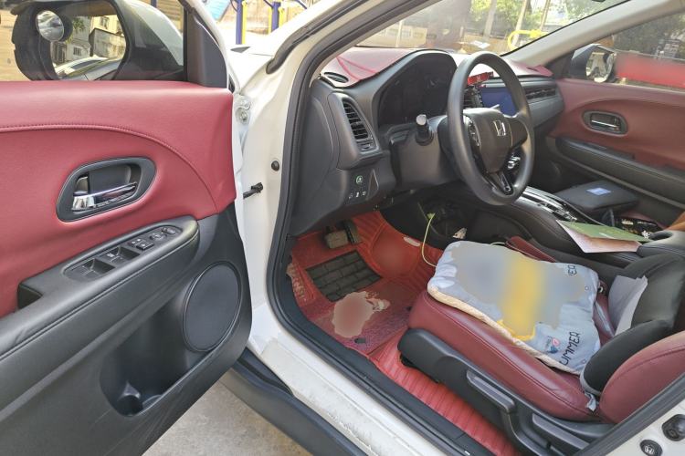 Used Honda Vezel 2022 1.5L CVT Phantom Night Pioneer Edition