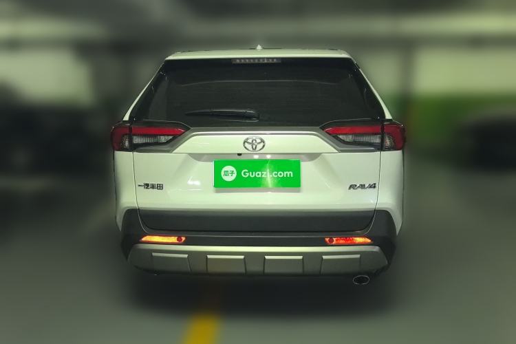 Used Toyota RAV4 2024 2.0L CVT Two-Wheel Drive Fashion Plus Edition
