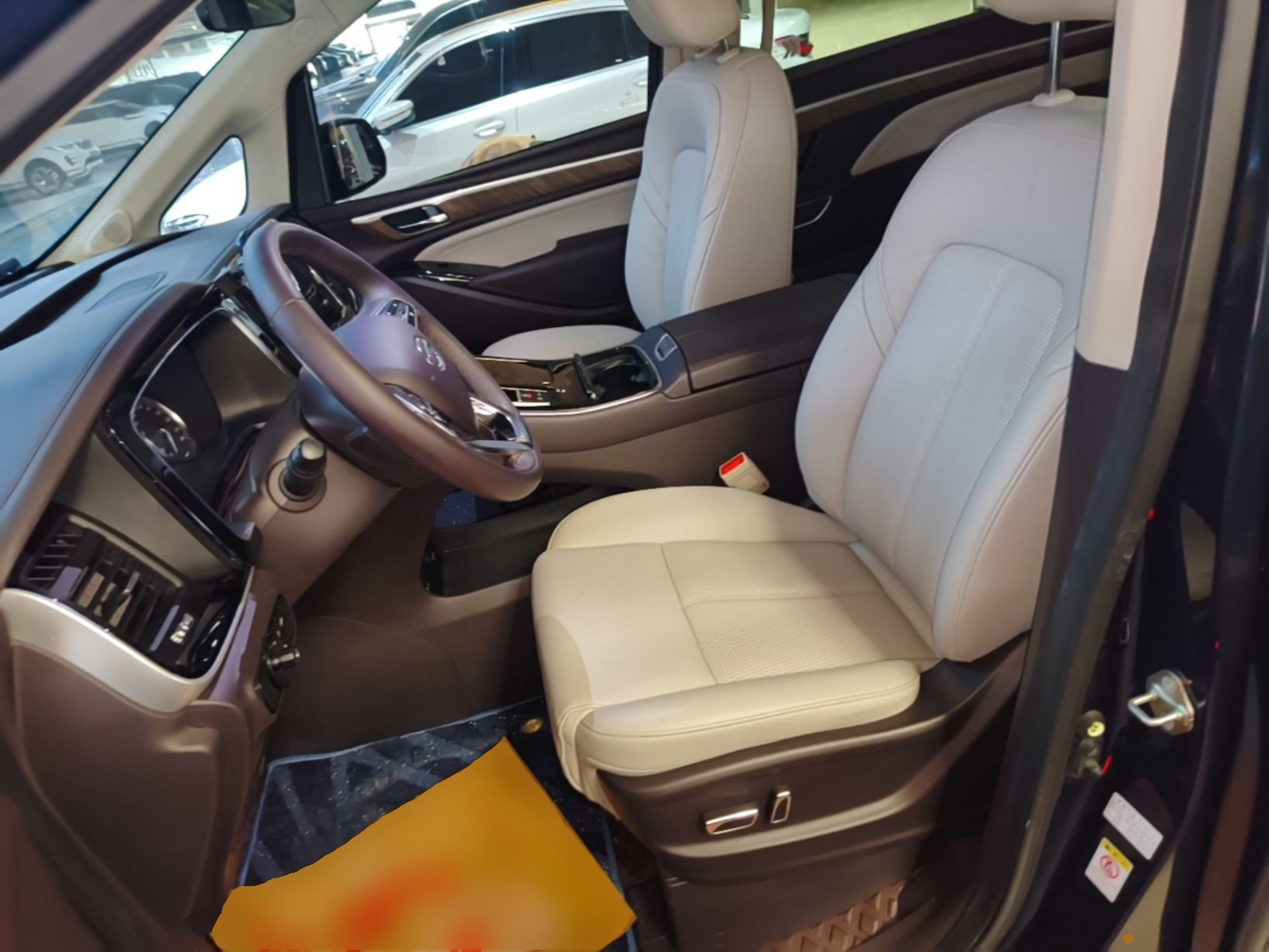 Interior delantero