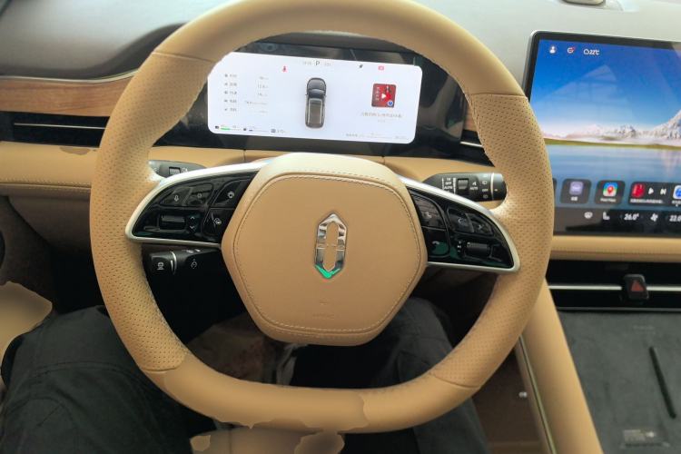 Used Hima AITO M7 2024 1.5T Rear-Drive Plus Version 5 Seats Steering Wheel