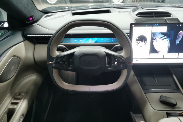 Used Lynk & Co Z10 2025 95 kWh 806 km Range Rear-Wheel Drive Advanced Driver-Assistance System Max