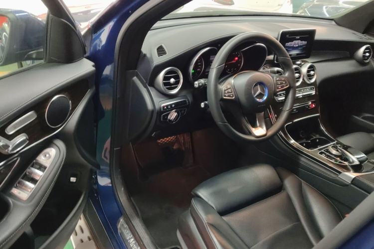 Used Mercedes-Benz GLC 2016 GLC 260 4MATIC Luxury Model