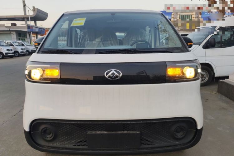 Used SAIC MAXUS Dana V1 2025 V1+ Long Wheelbase Low-Roof Multi-Function Version (62 kWh)