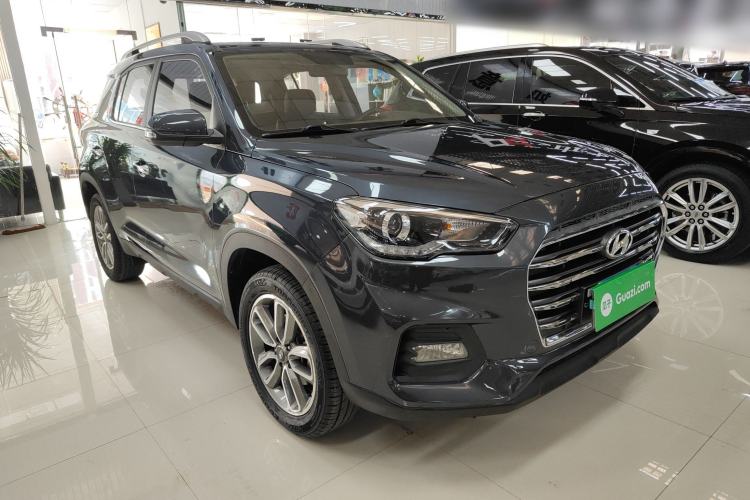 Used Hyundai ix35 2019 2.0L Automatic 2WD Zhiyong·Changxiang Edition China VI Standard Front Right 45 Deg
