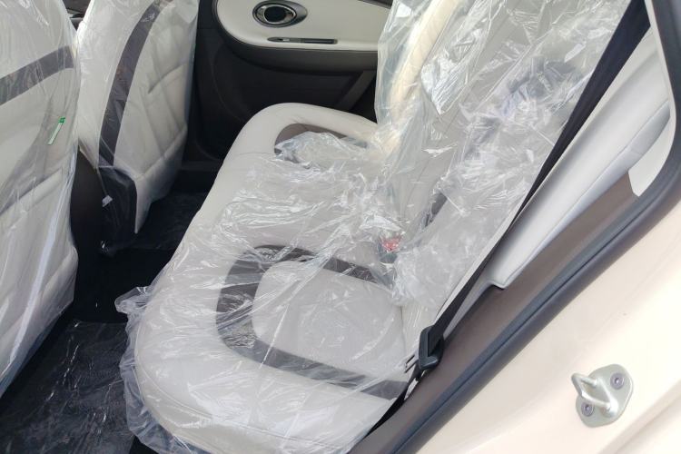 Used JAC Yiwei 3 2024 Zhi'ai Edition 330km Air Left Rear Seat