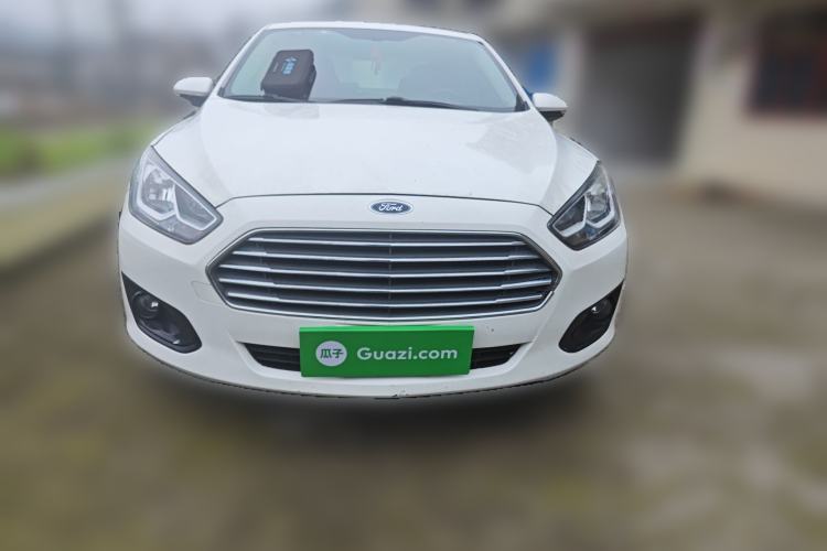 Used Ford Escort 2015 1.5L Manual Comfort Model
