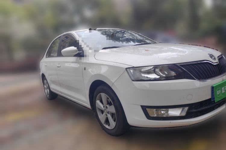 Used Skoda Rapid 2013 1.6L Manual Smart Selection Model Front Right 45 Deg