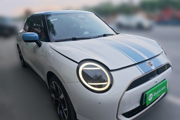 Used MINI Electric COOPER 2024 452km COOPER SE Artist

