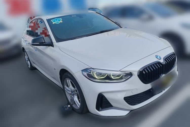 Used BMW 1 Series 2022 120i M Sport Night Edition Front Right 45 Deg