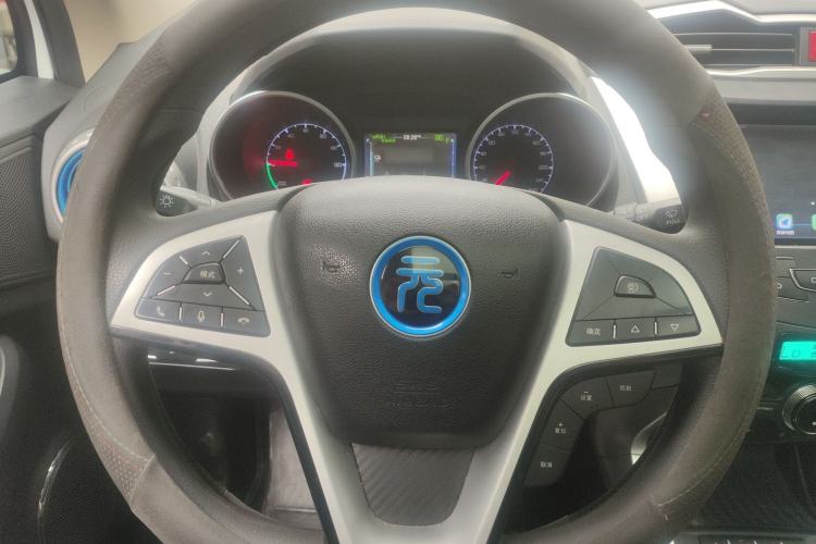 Used BYD Yuan New Energy 2018 EV360 Smart Connect Cool Edition Steering Wheel