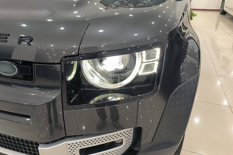 Used Land Rover Defender 2023 Facelift 110 3.0T P400 Dark Edition
