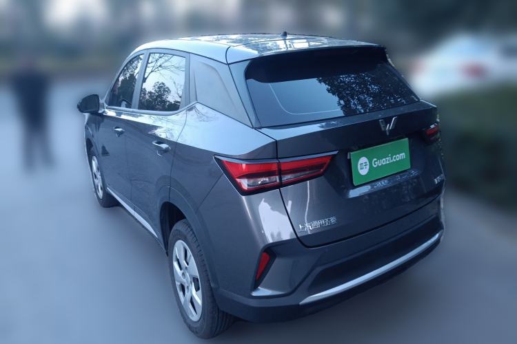 Used Wuling Alvez 2022 1.5L Manual Free-Style Model
