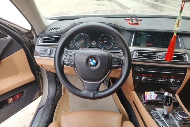 Used BMW 7 Series 2013 730Li Luxury Model Steering Wheel