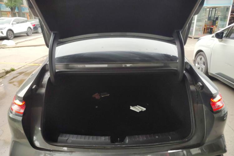 Used Geely Galaxy E8 2025 575 km Exploration Intelligent Driving Edition
