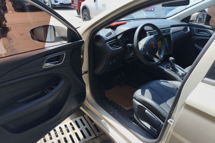 Used Roewe i5 2019 1.5L Automatic 4G Connected Langhao Edition Driver Seat
