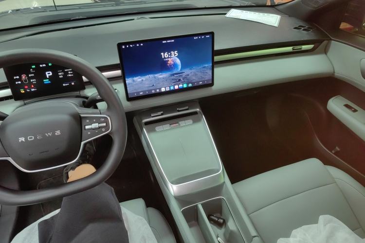 Used Roewe D6 2025 450km Deluxe Edition