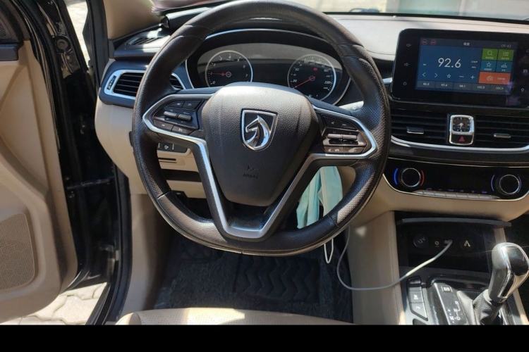 Used Baojun 730 2017 1.8L iAMT Prestige Version 7 Seats