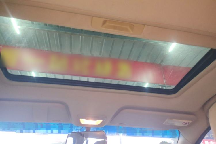 Used Baojun 730 2015 1.8L Manual Luxury Navigation ESP Version 7-seater
